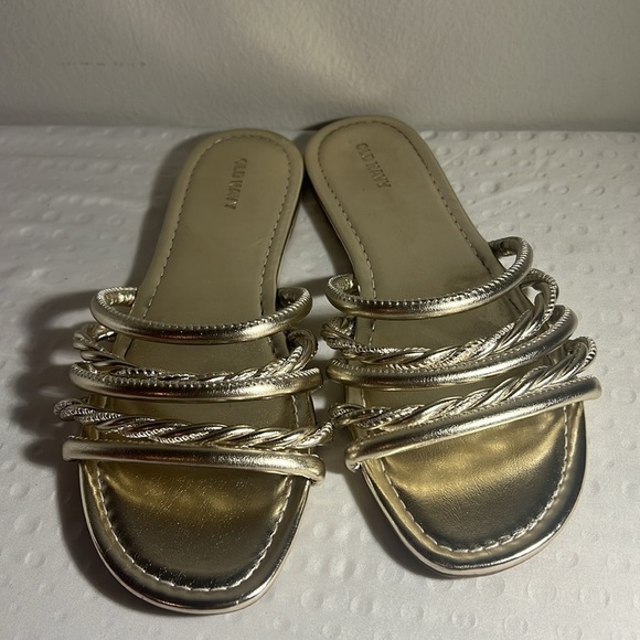 Old Navy - Gold sandals Size 9 - Picture 3 of 4